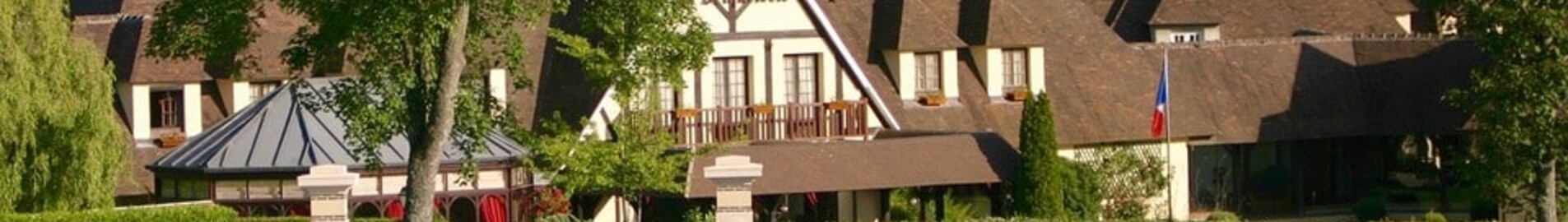 Шампанське для гурманів Hostellerie La Briqueterie Epernay на гелікоптері
