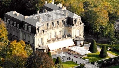 Найняти вертоліт, щоб полетіти в Les Crayères (Реймс Шампань)