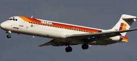 emplacement de jet privé, CRJ 200 intérieur, sièges en cuir gris.