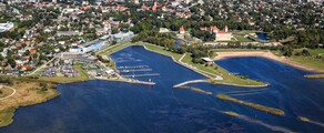 Курессааре : оренда приватного літака 