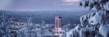 location de jet privé devant le Duomo majestueux