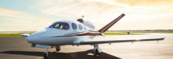 Eclipse 500, siège intérieur en cuir beige