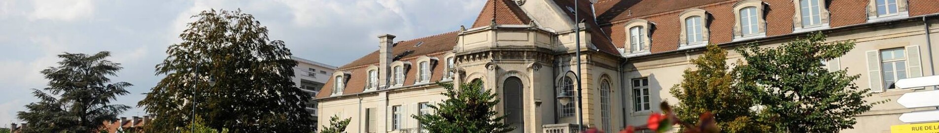 Оренда приватного літака в аеродромі Везул-Фротей