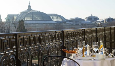 Готель La Réserve de Paris: спадщина вишуканості та престижу