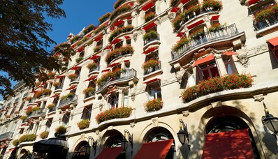 Розкішний готель у Парижі: відпочинок мрії в Hôtel Plaza Athénée